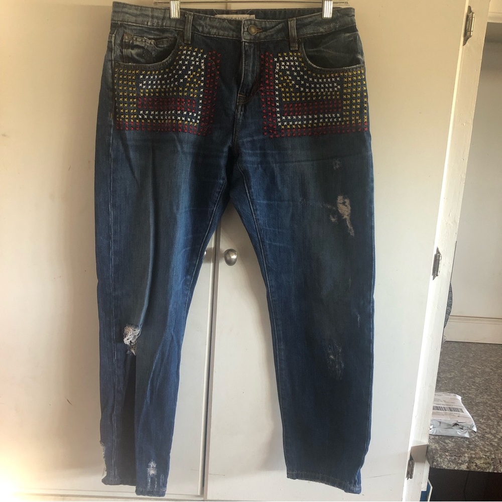 Artisan de luxe embroidered Americana girlfriend jeans